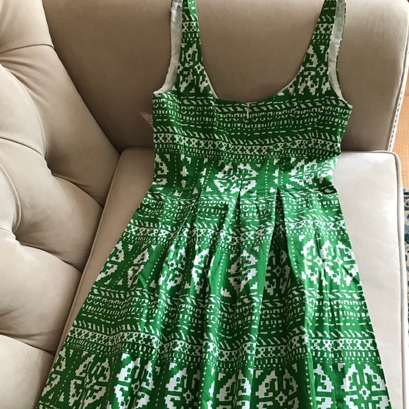 Perfect for spring! - Picture 2 of 3